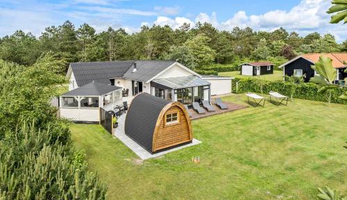Four-Bedroom Holiday Home