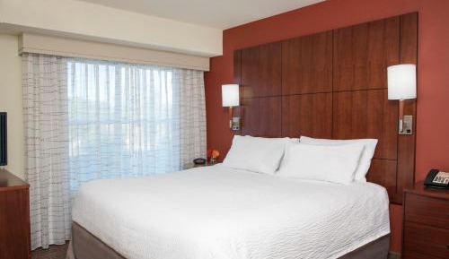 One-Bedroom King Suite