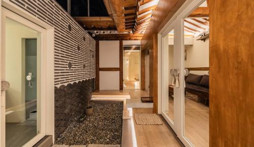 One-Bedroom Villa