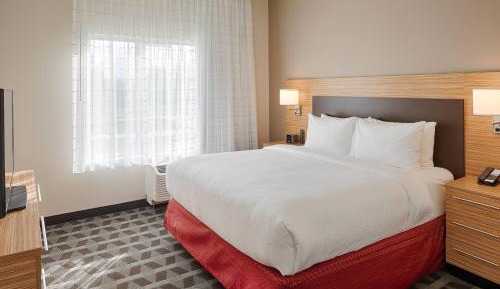 1 Bedroom Suite, 1 King, Sofa bed