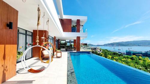 Villa - Beach Front
