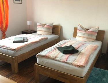 Haus mit 2 Schlafzimmern und 4 Betten