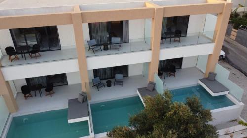 Junior Suite with Private Heated Pool & Sea View