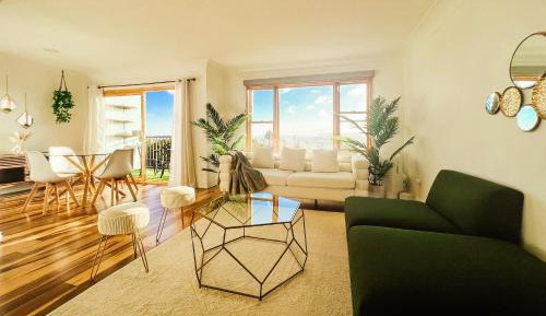 Apartment with Sea View