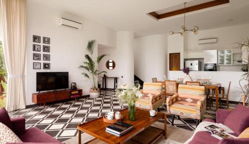 LaMeira |New villa | Pvt pool & garden | Genset