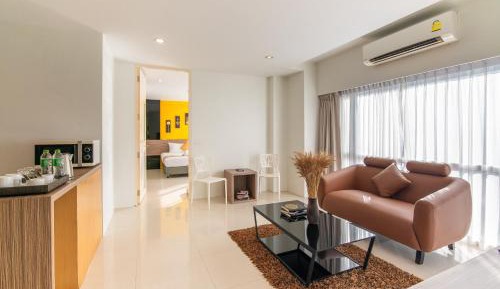 Luxury One-Bedroom Apartment