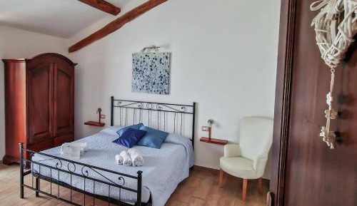 Queen Room with Garden View