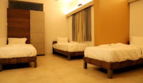 Mixed Dormitory Room