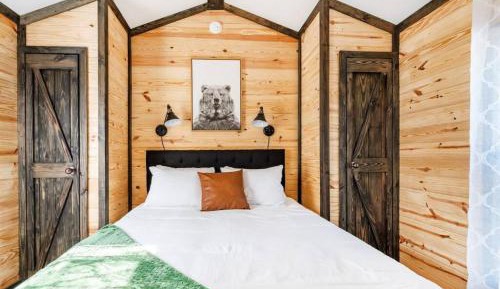 One-Bedroom Bungalow