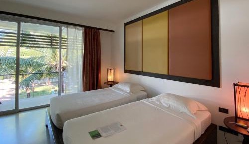 Standard Twin Room with Garden View