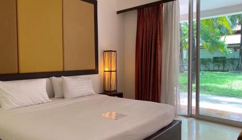 King Room with Garden View