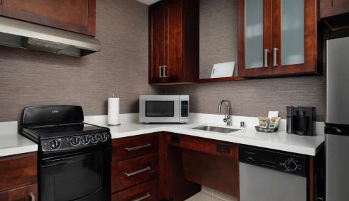 One-Bedroom King Suite