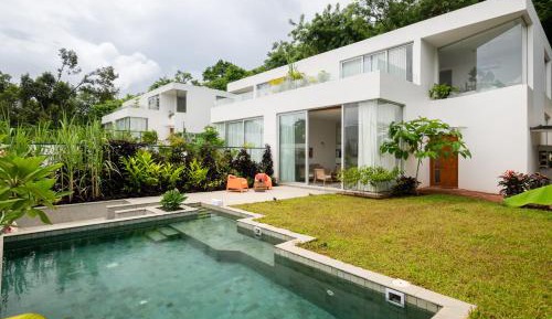 LaMeira| Villa with view | Pvt Pool | Caretaker