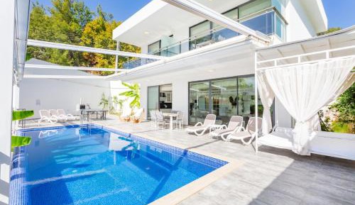 Deluxe Villa