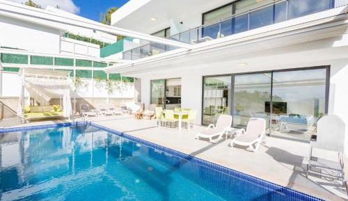 Deluxe Villa