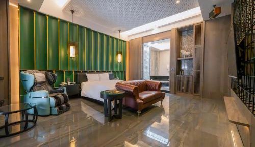 Luxury Double Room - (Check-in after 20:00)