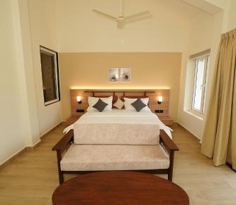 Suite with Garden View