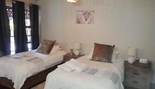 Deluxe Double or Twin Room with Pool View