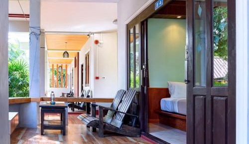 Triple Room with Garden View