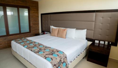 Superior King Suite
