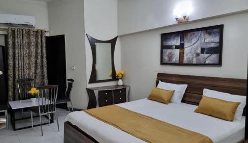 Deluxe Apartment