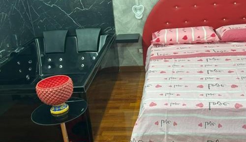 Deluxe Suite with Spa Bath