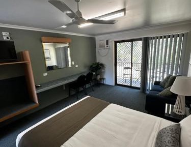 Queen Room with Balcony