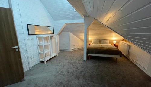 Standard Family Room