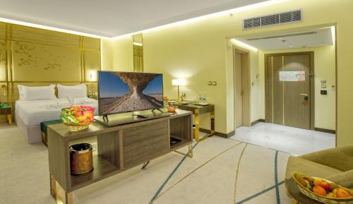 Superior King Room