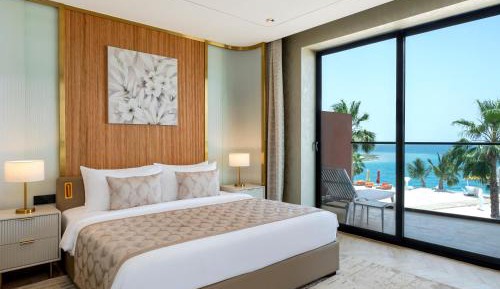 Premium King Room with Sea View