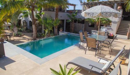 Queen Suite with Pool View