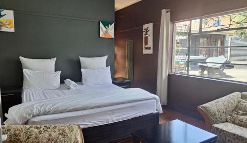 Deluxe King Room