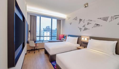 Urban, Guest room, 2 Twin, West Wing