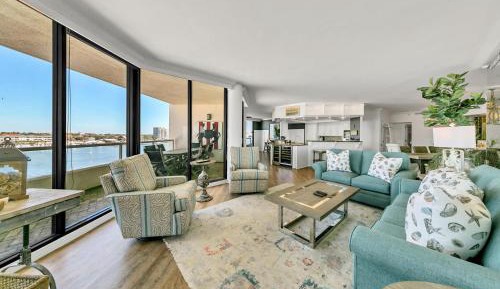 Apartment with Sea View