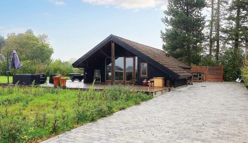Two-Bedroom Holiday Home