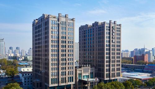 Elite Deluxe King Room, Club Lounge Access, Larger Guest Room, 1 King, City View
