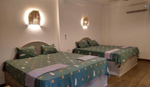 Family Room with Garden View