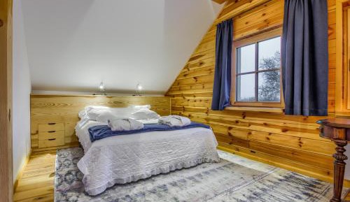 King Studio with Sofa Bed