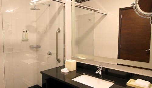 Junior King Suite with Seating Area