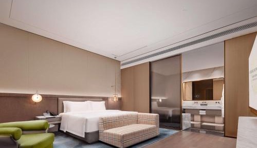 Superior King Suite