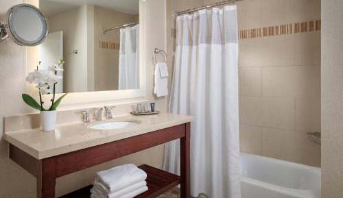 Garden Suite Queens 2nd Floor