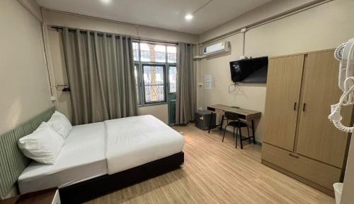 Standard King Room