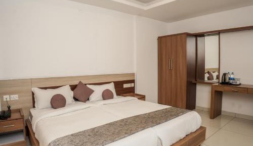 Deluxe Double or Twin Room with Balcony