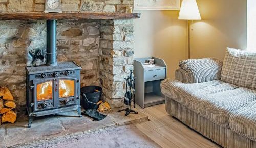 One-Bedroom Holiday Home