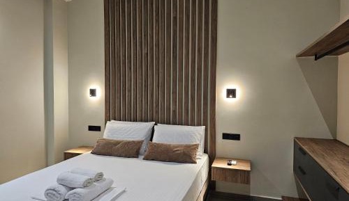 Triple Room with City View