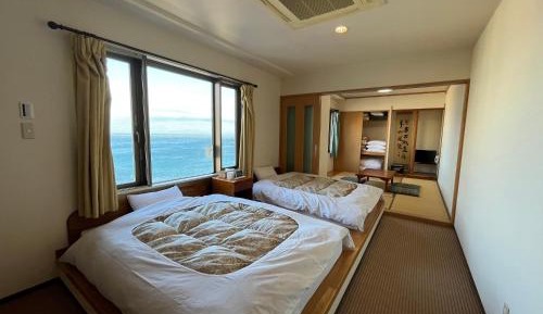 Deluxe Twin Room with Tatami Area & Sea View-New BLD