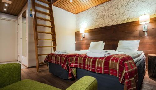 Family Room with Sauna