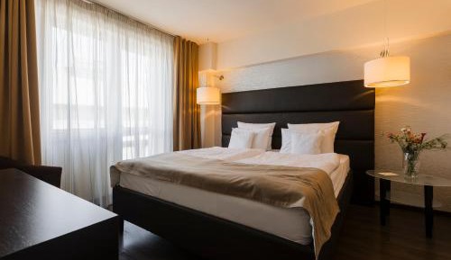 Business One-Bedroom Apartment