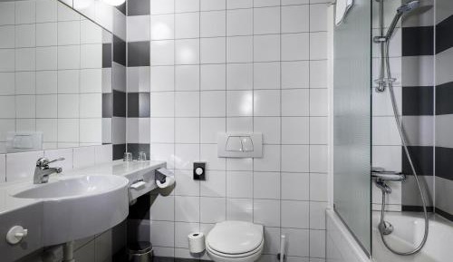 Junior Suite - Gothia Towers (min 25 years of age acceptable)