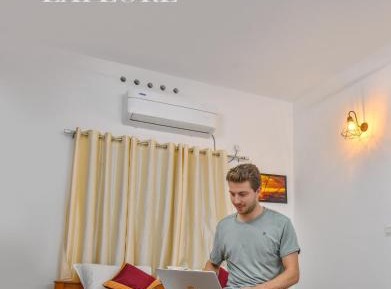 King Room with Balcony